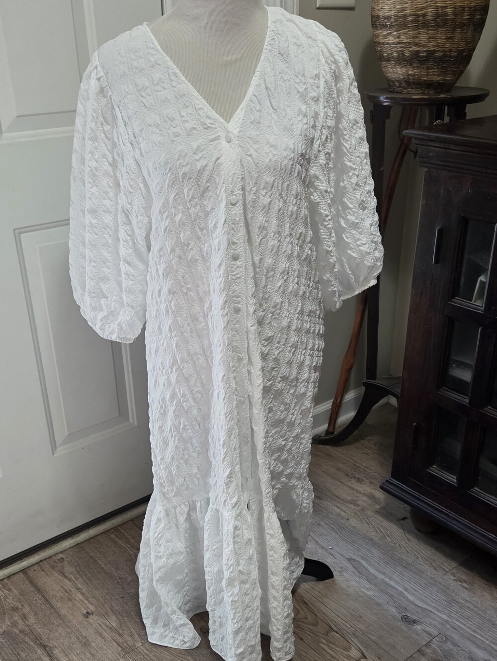 Zara White Textured Maxi Dress with Balloon Sleeves
